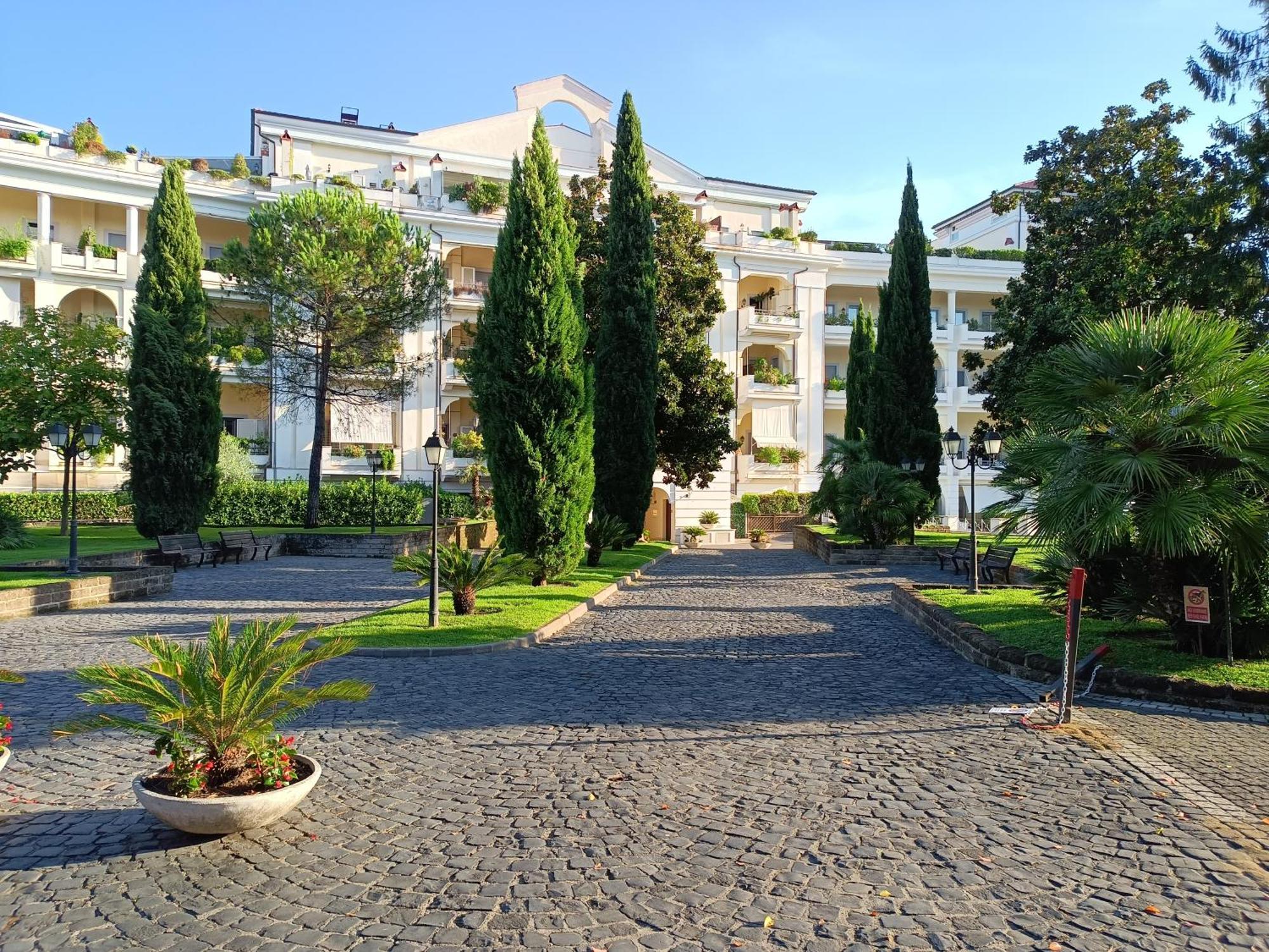 Le Terrazze Della Farnesina Policlinico Gemelli Roma Exterior foto